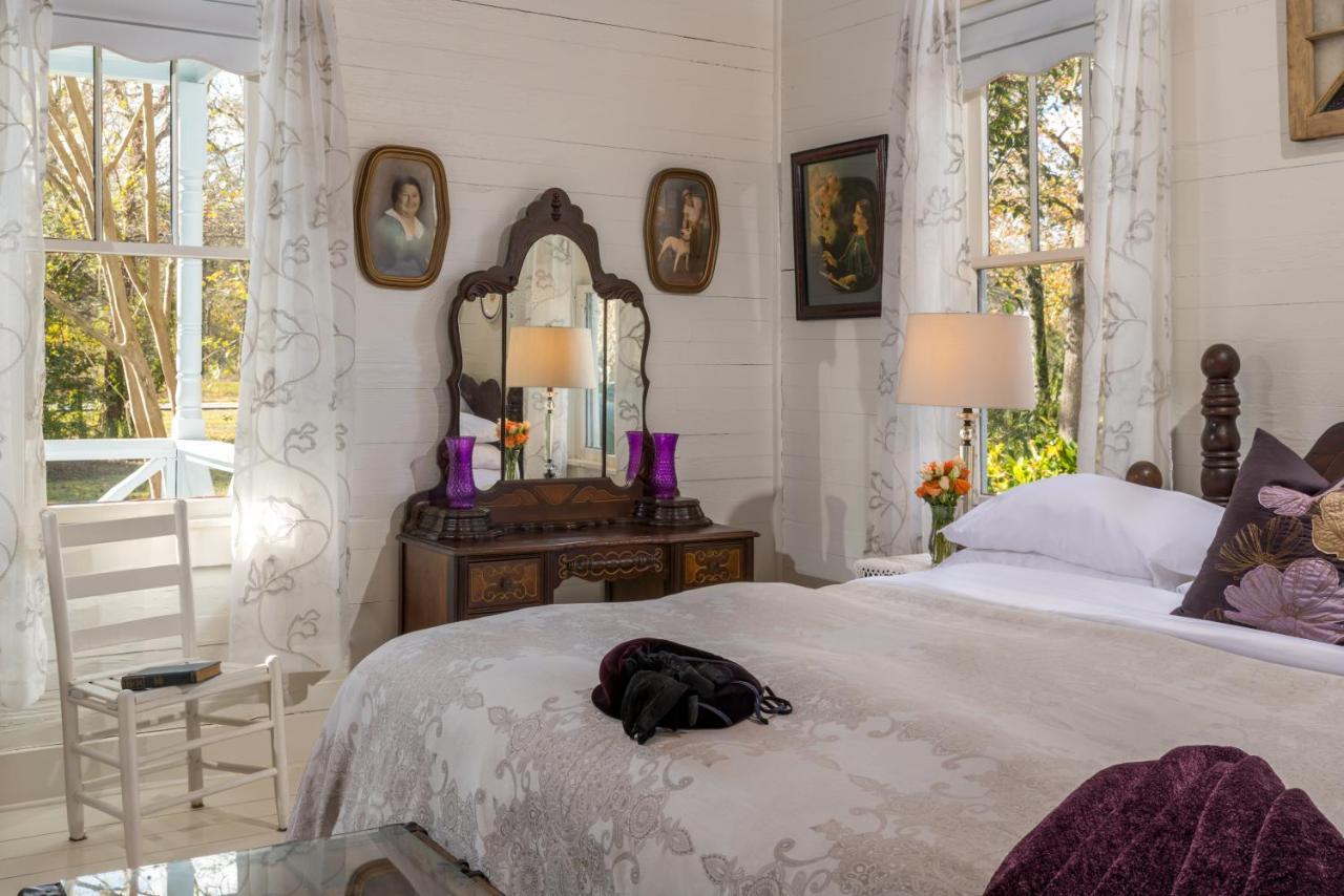 Maison D'Memoire Bed & Breakfast Cottages Rayne Екстер'єр фото